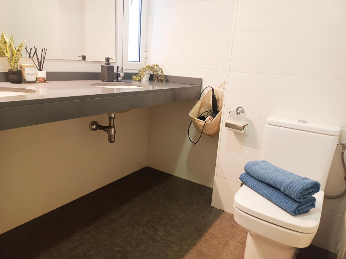 Private Rooms In Born Барселона Екстериор снимка