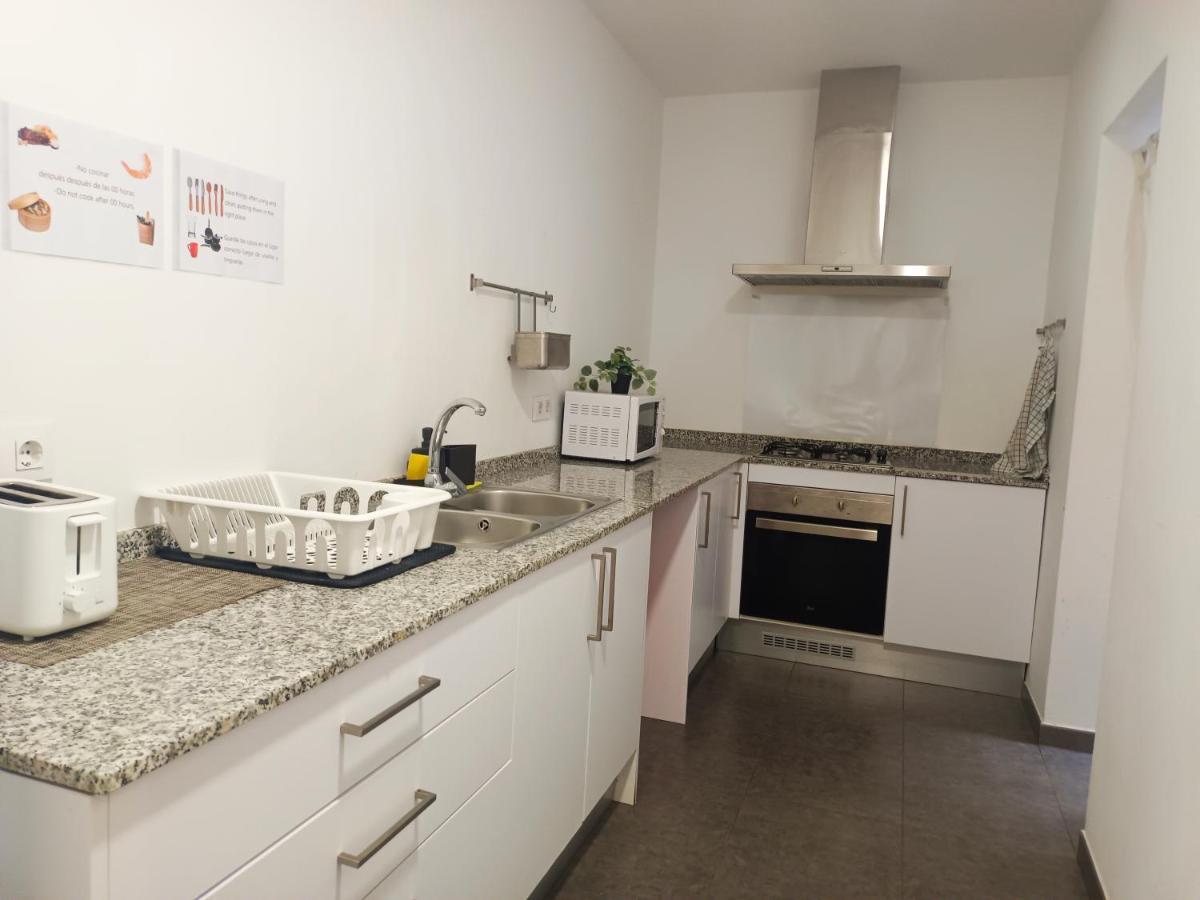 Private Rooms In Born Барселона Екстериор снимка