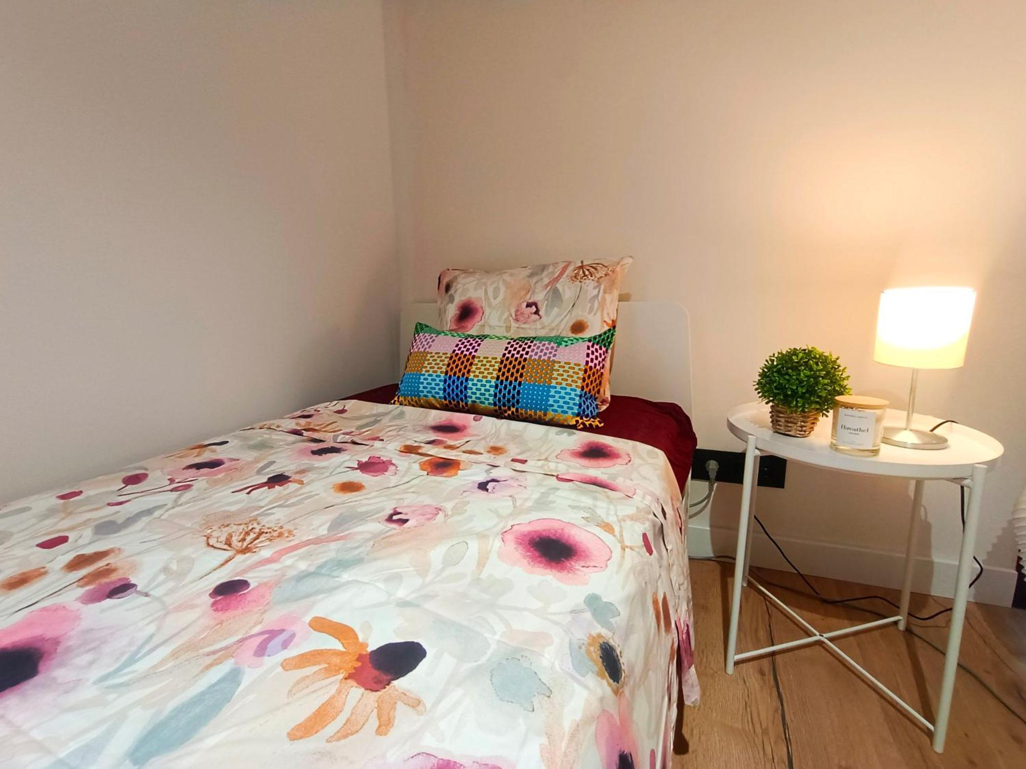 Private Rooms In Born Барселона Екстериор снимка