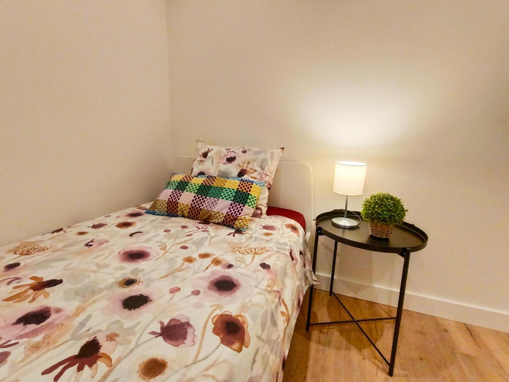 Private Rooms In Born Барселона Екстериор снимка