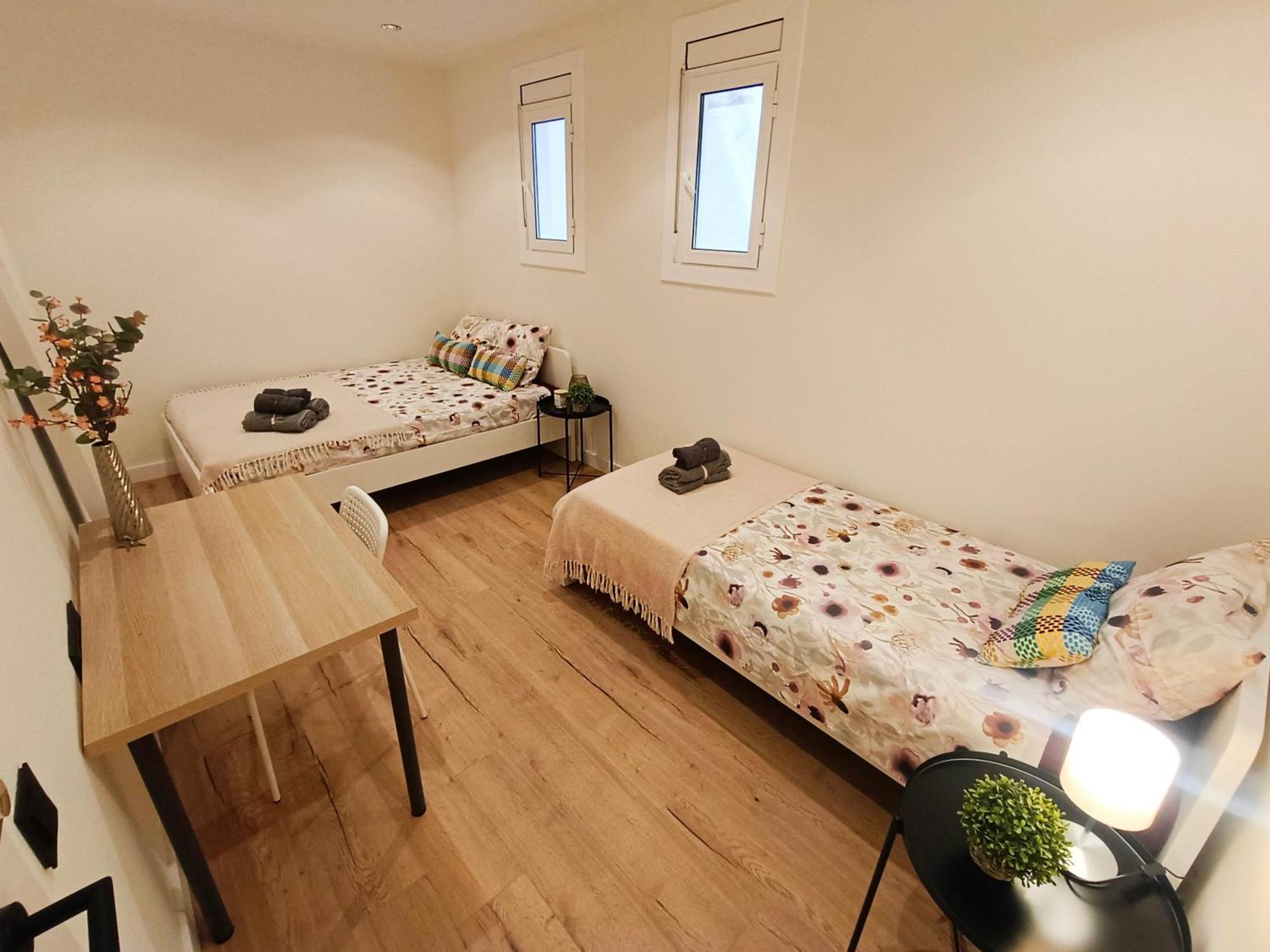 Private Rooms In Born Барселона Екстериор снимка